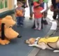 
                  Labrador fica animado ao conhecer famoso cachorro da Disney e víd