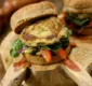 
                  Aprenda a fazer um delicioso hambúrguer vegano de quinoa