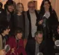 
                  Vídeos mostram farra no apartamento de Caetano Veloso após prêmio