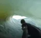 
                  Surfista pega 10 tubos em uma mesma onda na Namíbia; veja vídeo