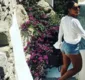 
                  Juliana Paes exibe pernas torneadas em lua de mel na Europa