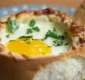 
                  Dica do fim de semana: receita de ovos assados no pão