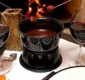 
                  Descubra qual o vinho ideal para servir com fondue