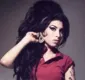 
                  Amy Winehouse é homenageada com tributo neste sábado(27)