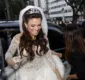 
                  Ex-BBB Kamilla se casa com vestido e joias no valor de R$ 232 mil