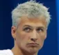 
                  Nadador que mentiu sobre assalto no Rio é atacado na TV; veja