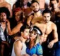 
                  Valesca divulga clipe de 'Viado' com homens pelados; assista