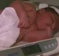 
                  Bebê nasce com 6,06 kg de parto normal na Austrália