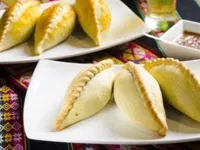 Conheça restaurantes de diversas culinárias em Salvador