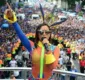 
                  Bloco comandado por Anitta leva 400 mil pessoas para as ruas