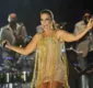 
                  Ivete Sangalo posa sensual em cachoeira e arranca elogios