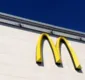 
                  Jovem é demitido após mostrar mofo em máquina do McDonald's