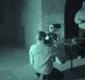 
                  Vídeo mostra cinegrafista atacado por 'fantasma' em quartel