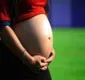
                  Ingerir álcool na gravidez pode provocar distúrbios no feto