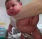 
                  Mãe de bebezão de quase 6kg agradece o carinho da internet