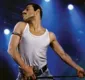 
                  Rami Malek aparece pela primeira vez como Freddie Mercury