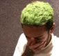 
                  Neymar surge de cabelo verde e vira piada: "parece um gramado"