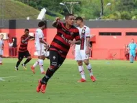 Vitória perde para o Flamengo, mas permanece na Série A