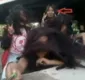 
                  Adolescente flagra em foto momento que amiga é atingida por trem