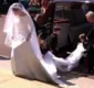 
                  Oficialmente casada, vestido  de Meghan surpreende