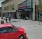 
                  Homem se masturba diante de manequins de vitrine e é preso