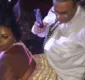 
                  Pai de Anitta dá 'tapinhas' em Jojo Todynho enquanto dançam funk