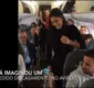 
                  Jornalista é pedida em casamento em avião; assista ao vídeo
