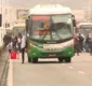 
                  Reféns em ônibus: sequestrador é morto e policiais aplaudem