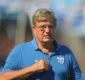 
                  Paulo Carneiro anuncia Geninho como novo técnico do Vitória
