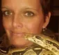 
                  Mulher é achada morta em casa com 140 serpentes