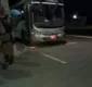 
                  Ônibus é alvejado em rodovia na Bahia e uma pessoa morre