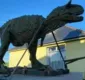 
                  Homem encomenda acidentalmente dinossauro de 6 metros para filho