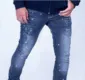 
                  Peça democrática, jeans combina com todos estilos; veja como usar