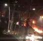 
                  Ônibus é incendiado no bairro de Ondina; veja vídeo