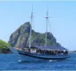 
                  Embarcação de turismo 'Toda Nua' naufraga perto de Recife