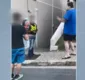 
                  Entregador sofre ofensas racistas em condomínio e vídeo viraliza