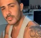 
                  Carlinhos Maia exibe Ferrari na web: 'dos meus sonhos de menino'