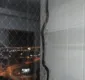 
                  Moradores se assustam ao encontrarem cobra na varanda do 4º andar