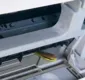 
                  Homem encontra cobra dentro de impressora ao usar equipamento