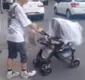 
                  Mulher 'passeia' com cobra em carrinho de bebê e vídeo viraliza