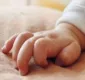 
                  Bebê morre após ser estuprada pelo pai: 'sofreu trauma retal'