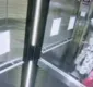 
                  Homem invade prédio e faz 'selfie' usando roupão da vítima