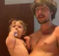 
                  Rafael Vitti ensina filha a escovar os dentes e encanta web
