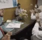 
                  Vídeo mostra reação da equipe do ao saber da eficácia da vacina