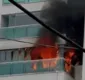 
                  Incêndio em apartamento mata duas pessoas