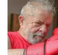 
                  Ex-presidente Lula posa de sunga e gera memes na internet