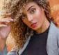 
                  Cachos x Descoloração: como manter o cabelo saudável pós-química