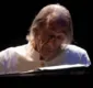 
                  Aos 76 anos, morre o pianista João Carlos Assis Brasil