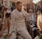 
                  Noivo dança em casamento e chama atenção de Justin Timberlake