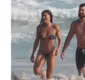 
                  Juliana Paes e o marido Carlos Eduardo curtem praia no RJ